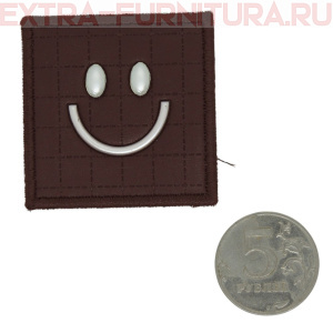 Нашивка под кожу квадрат "смайл" 4,5*4,5см коричневый